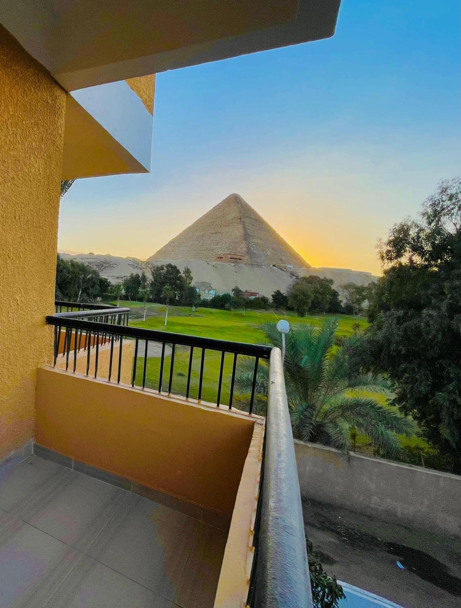 Glamour Pyramids View Kafrat al Jabal Exterior photo