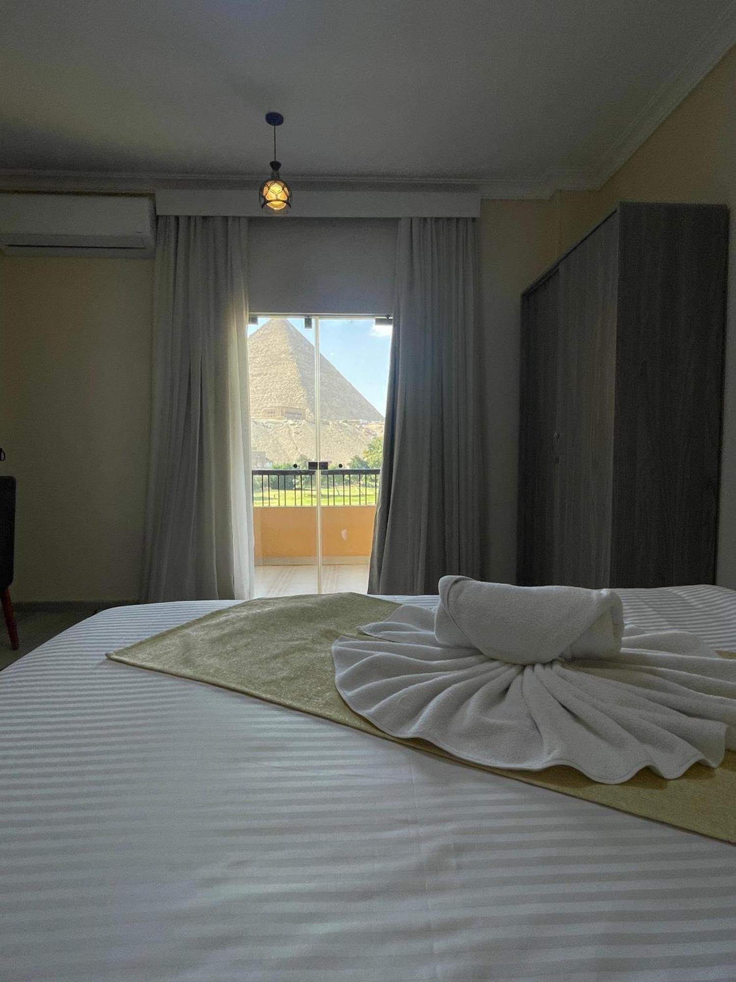 Glamour Pyramids View Kafrat al Jabal Exterior photo