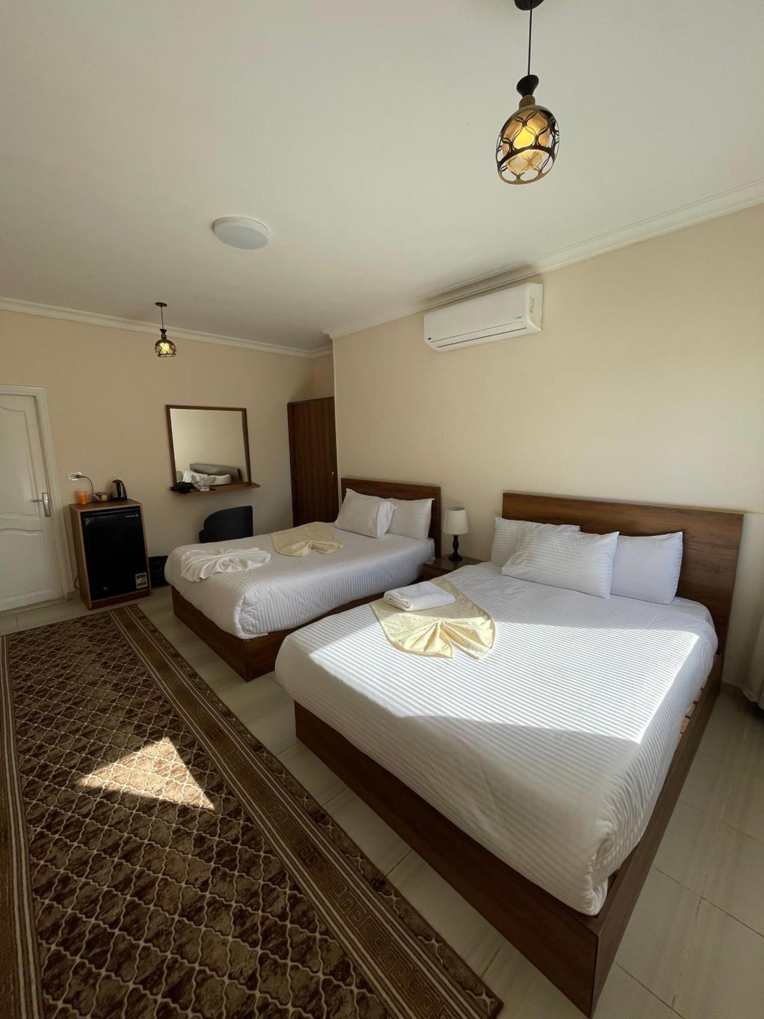 Glamour Pyramids View Kafrat al Jabal Exterior photo