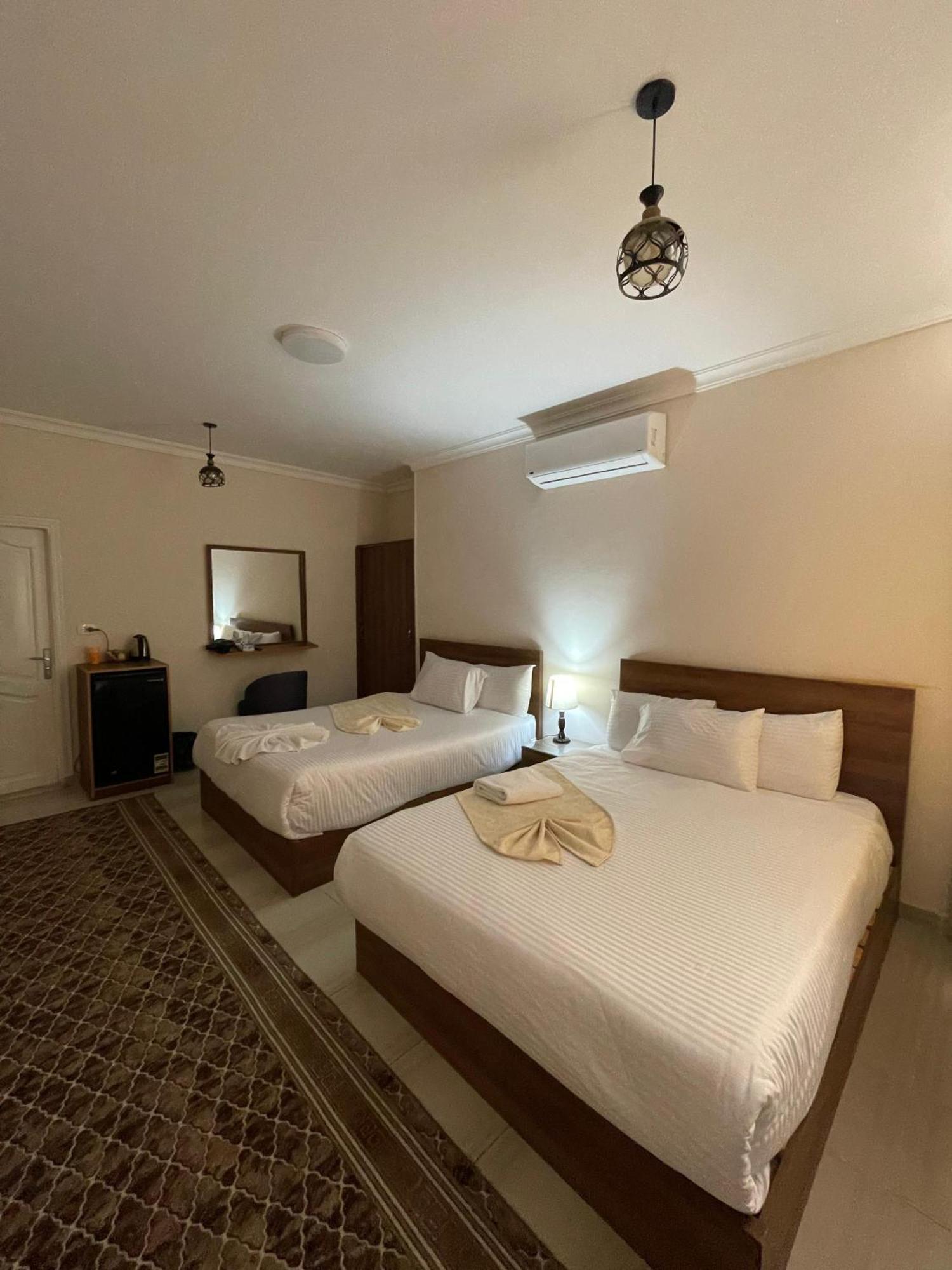 Glamour Pyramids View Kafrat al Jabal Exterior photo