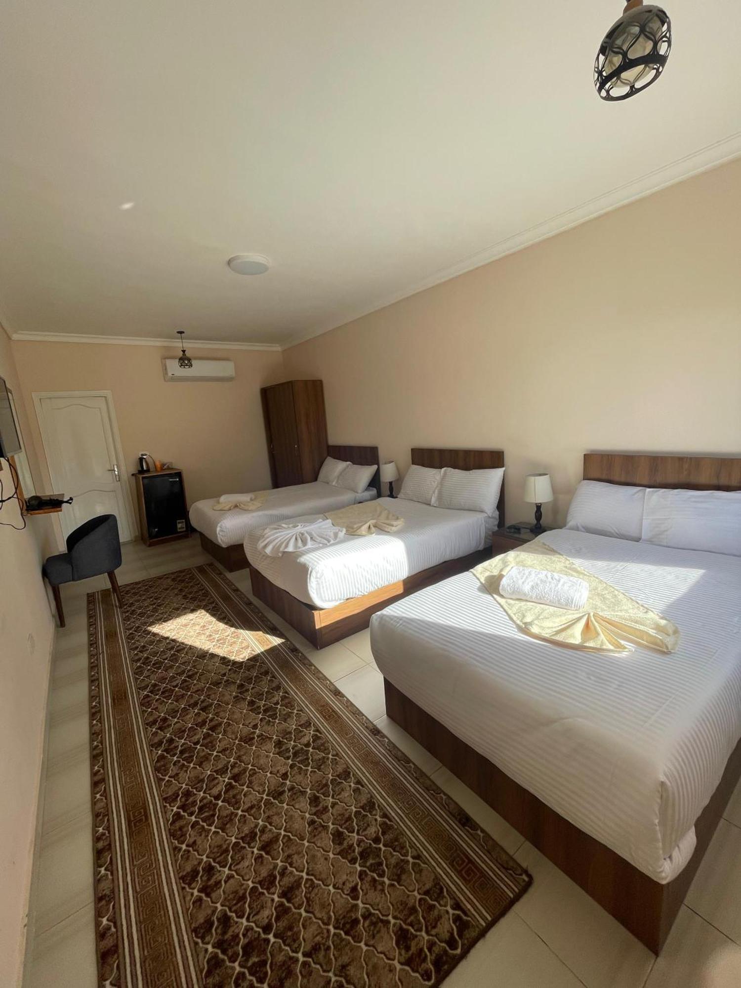 Glamour Pyramids View Kafrat al Jabal Exterior photo